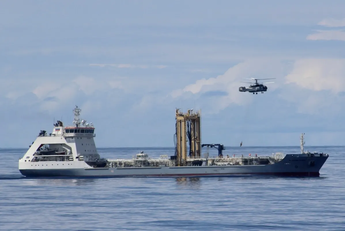 Project 23130 ikmal yakıt tankerı