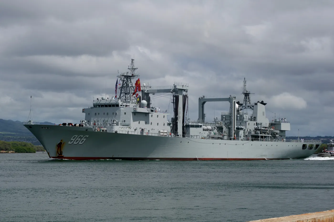 Qiandaohu-class replenishment ship
