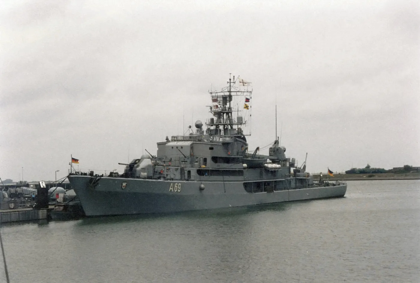 Rhein-class supply vessel