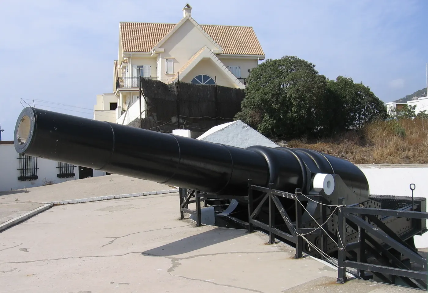 RML 17.72 inch gun