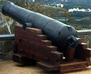 RML 64 pounder 71 cwt topçusu