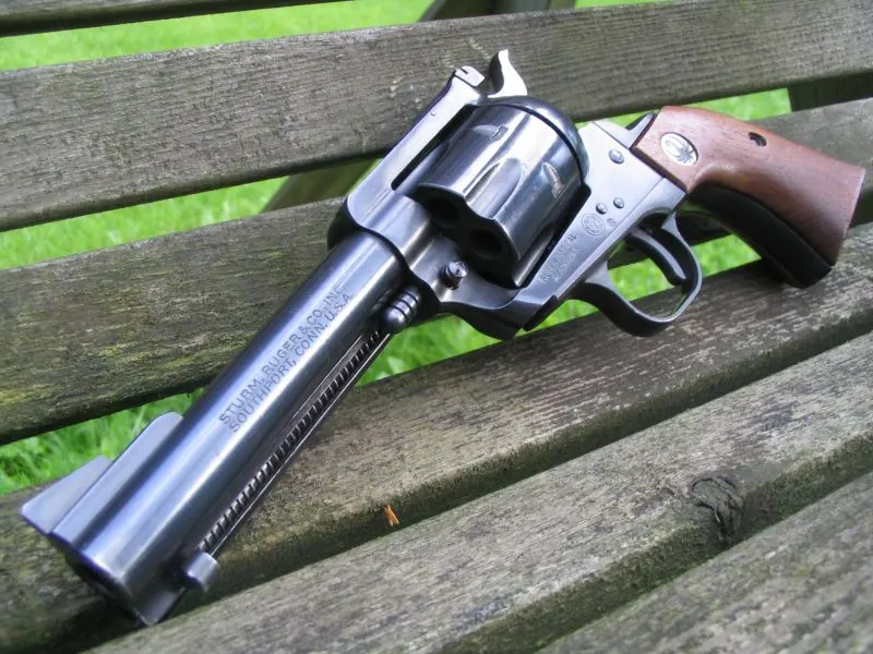 Ruger Blackhawk revolveri