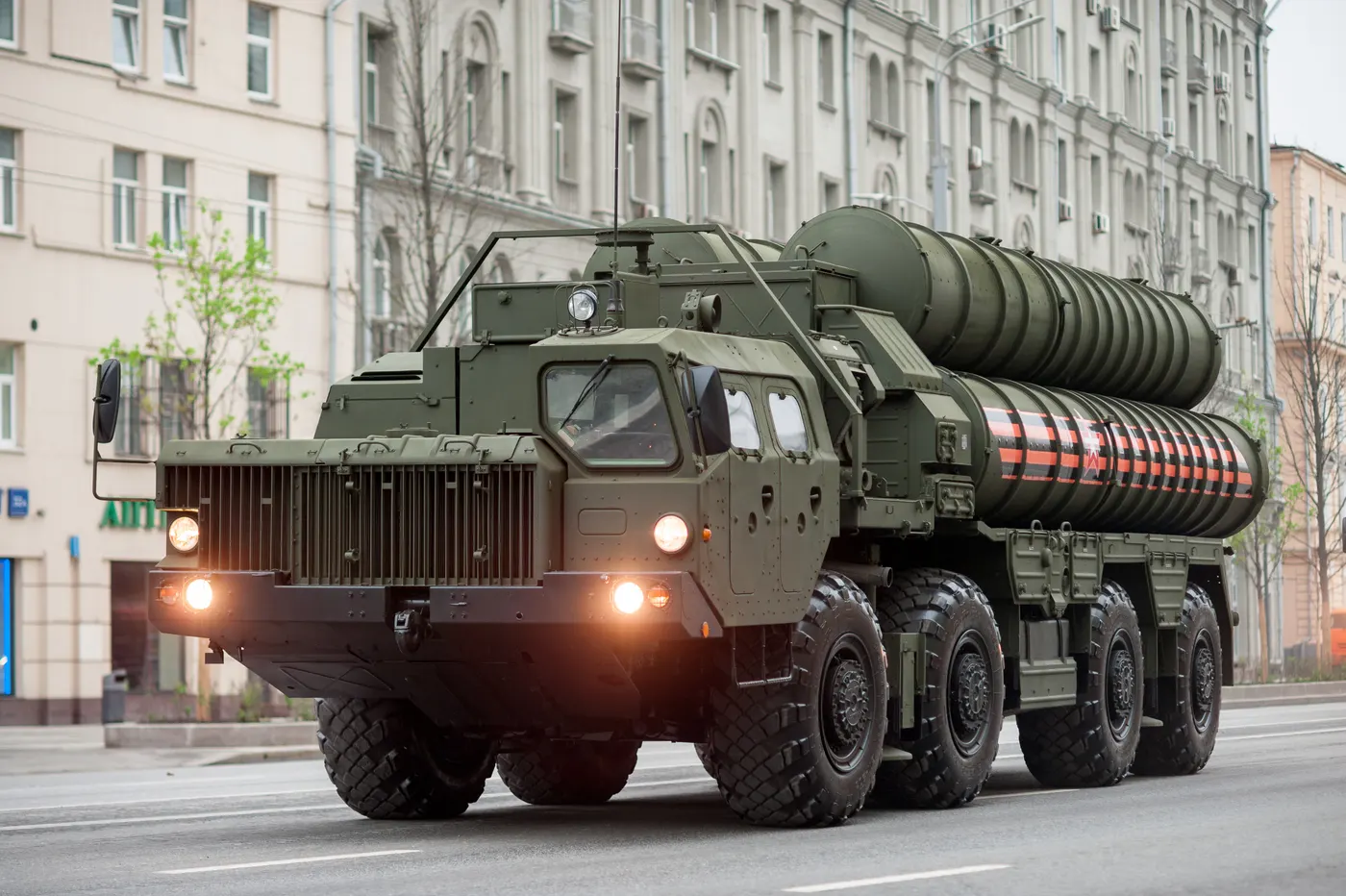 S-400 Triumf uzun menzil hava savunması sistemi