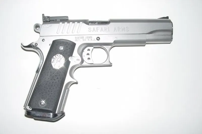 Safari Arms Matchmaster tabancası