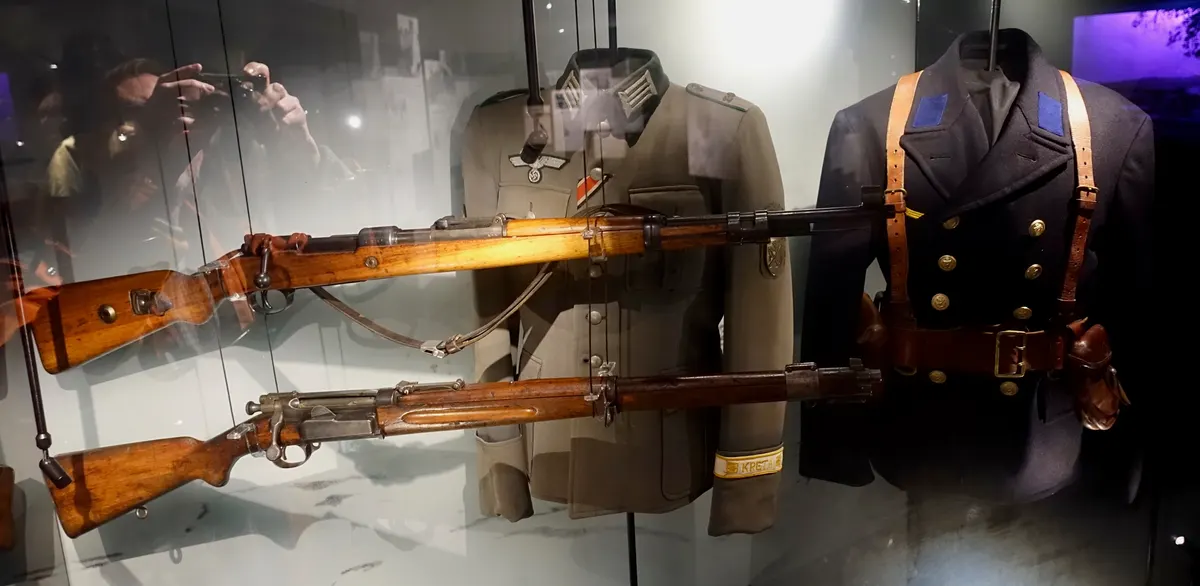 Karabiner 98k bolt-action tüfek