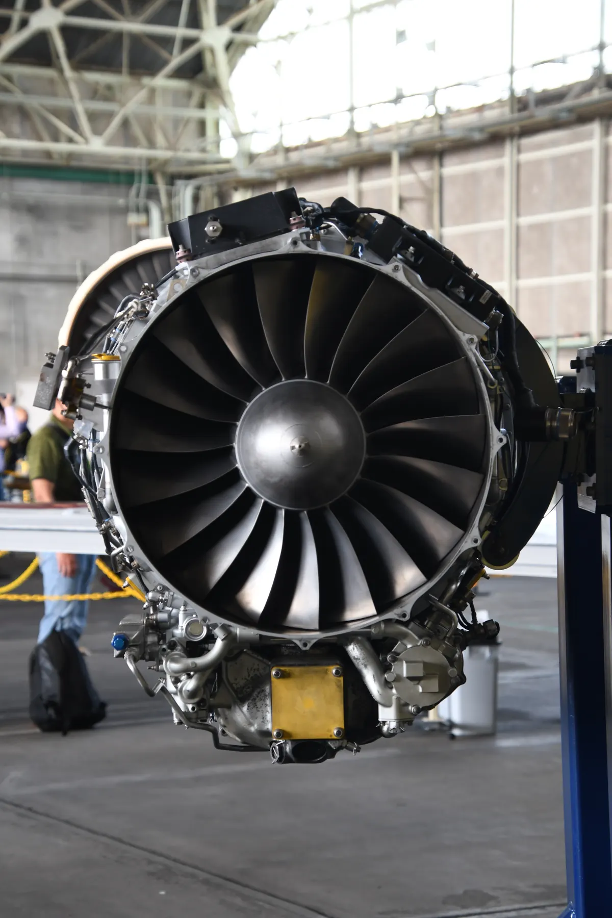 Sergilenen bir Pratt & Whitney Canada JT15D turbofan motoru