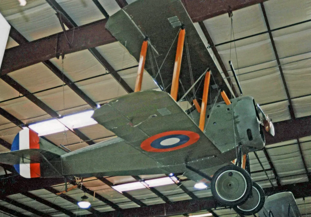 Standard E-1 avcı uçağı