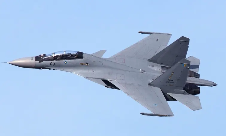 Su-30MKM Rus çok amaçlı savaş uçağı