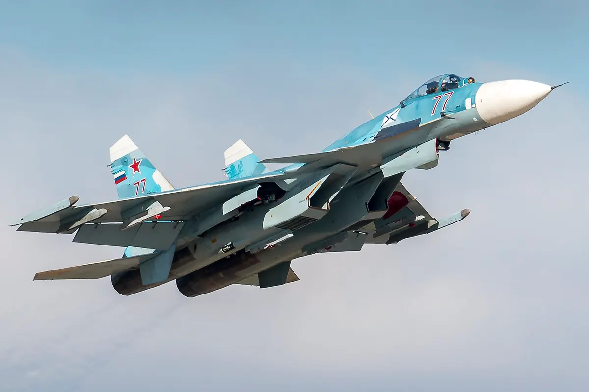 Su-33 gemi üstü avcısı