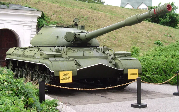 T-10 ağır tankı