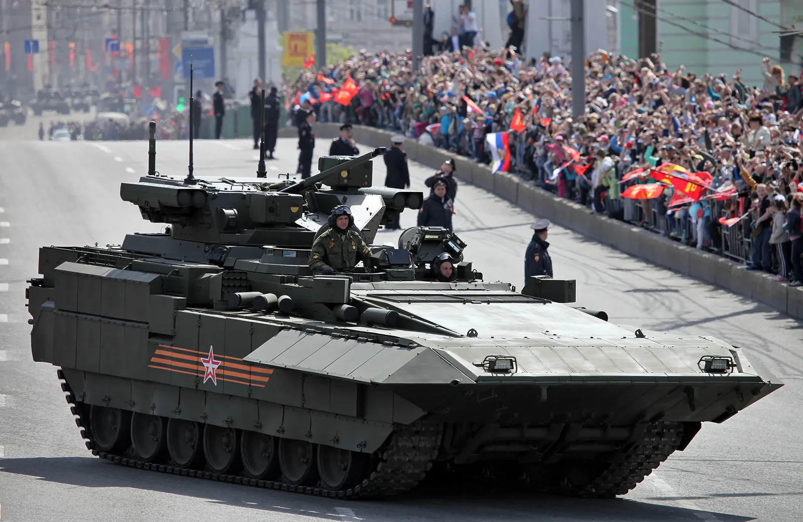 T-15 Armata hafif tankı