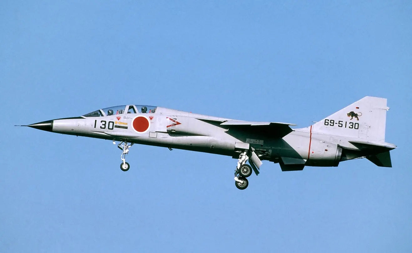T-2 Japon eğitim