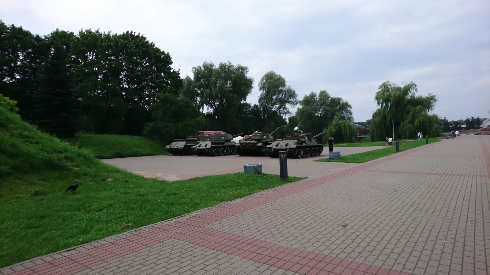 T-34-100 tankları