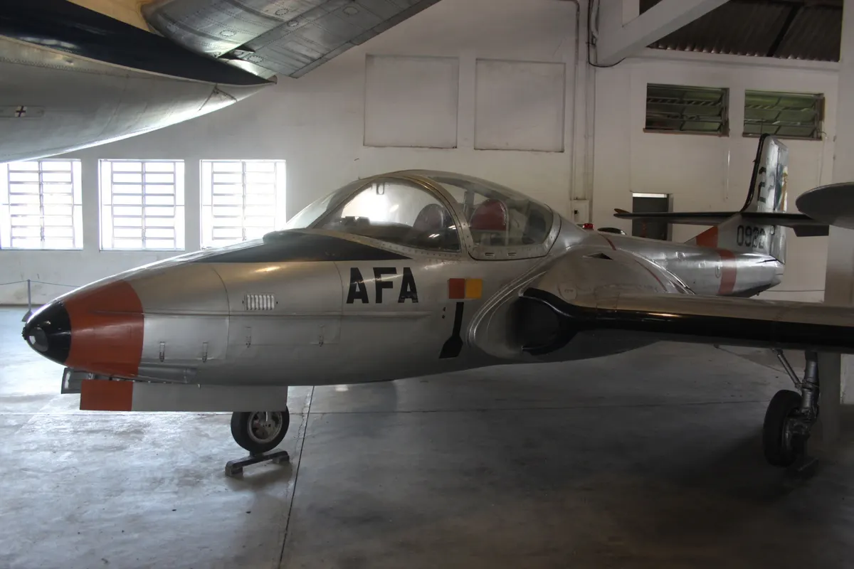 Brezilya Hava Kuvvetleri'ne ait T-37 jet eğitim uçağı