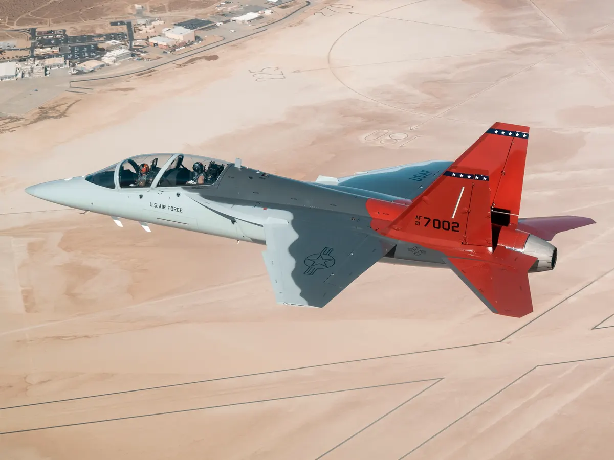 Boeing Saab T-7A Red Hawk jet eğitim uçağı