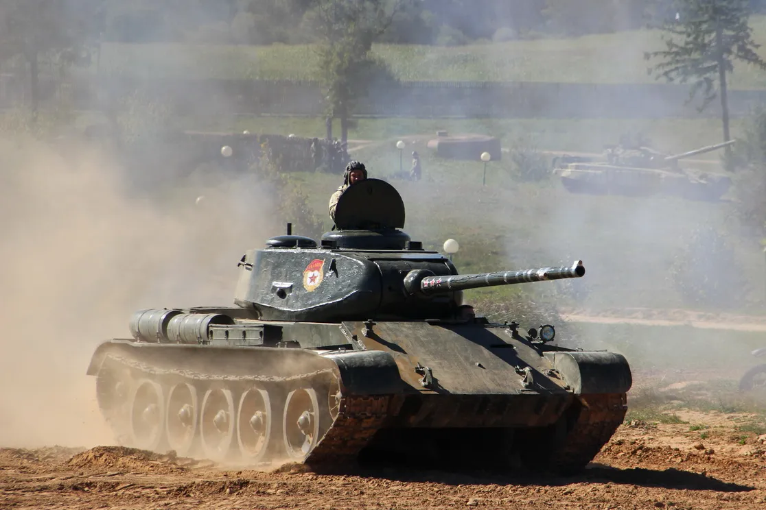 T-44 orta tankı