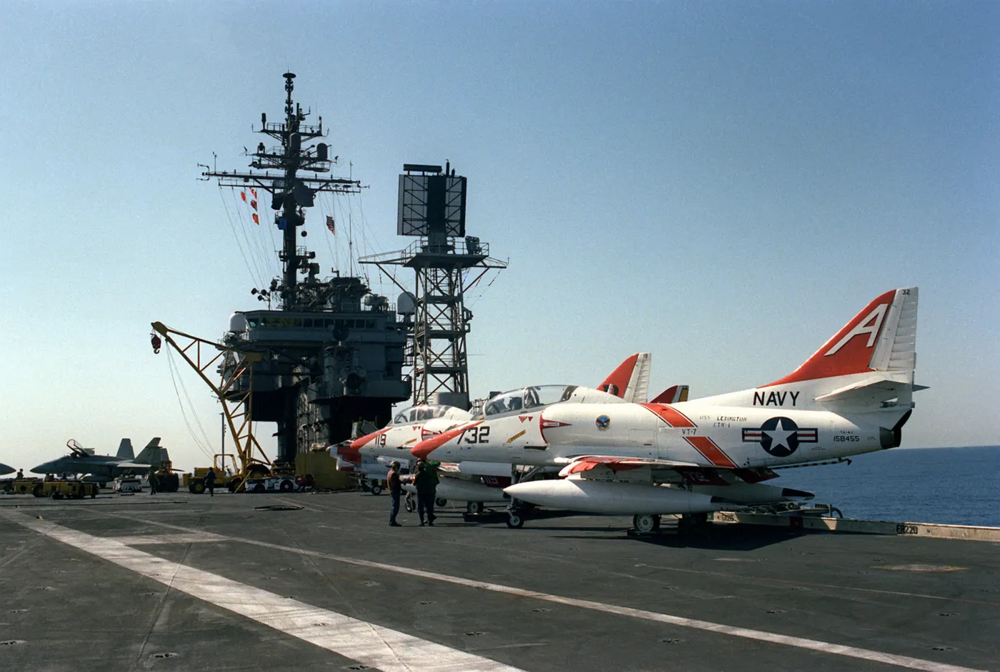 TA-4J Skyhawk eğitim bombardıman uçağı