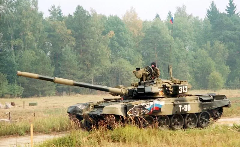 Tank T-90 tankı