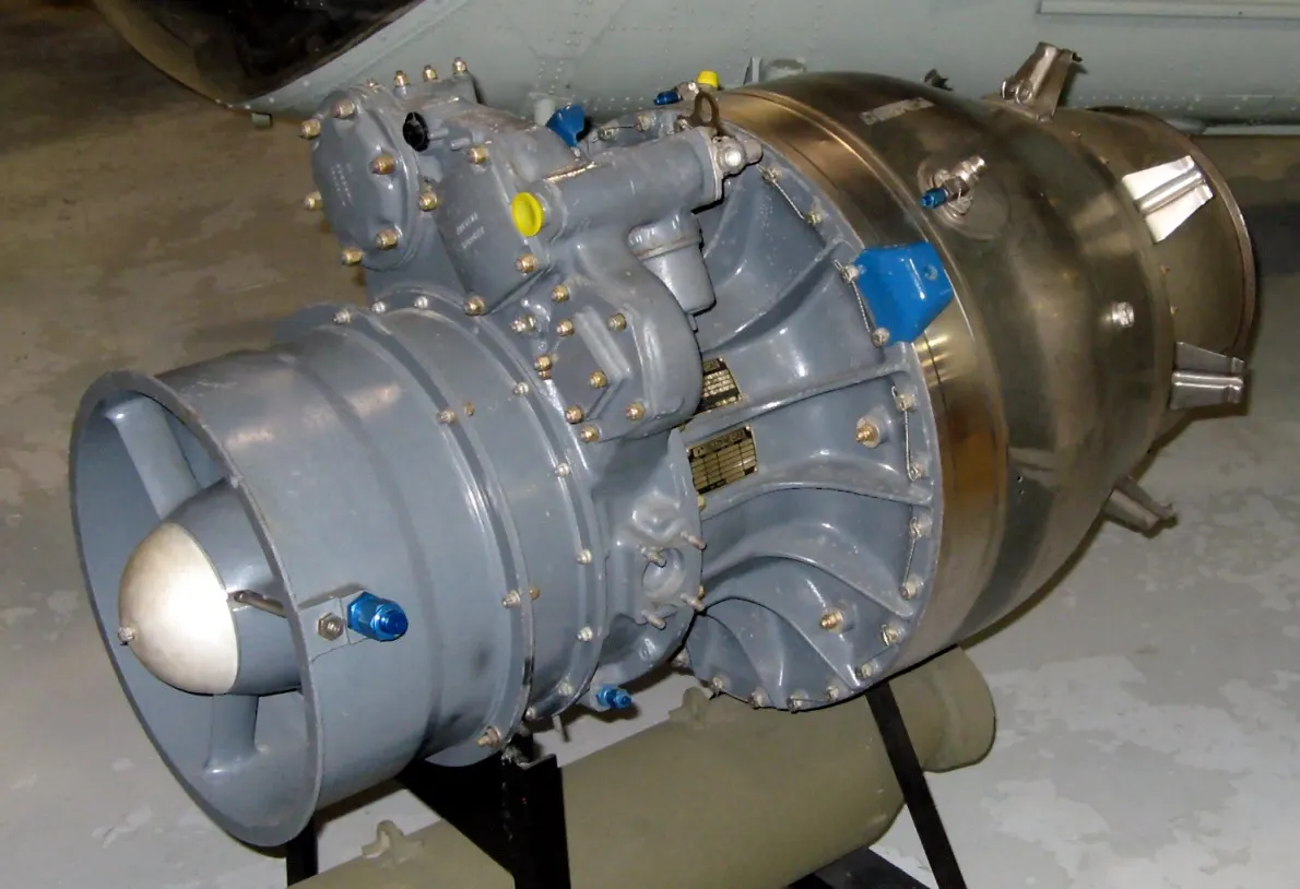 Sergilenen bir Continental J69 turbojet motoru