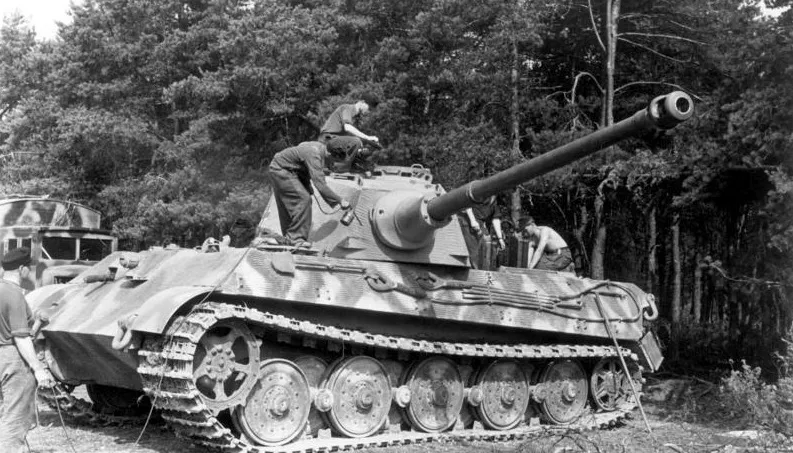 Panzerkampfwagen VI Tiger II