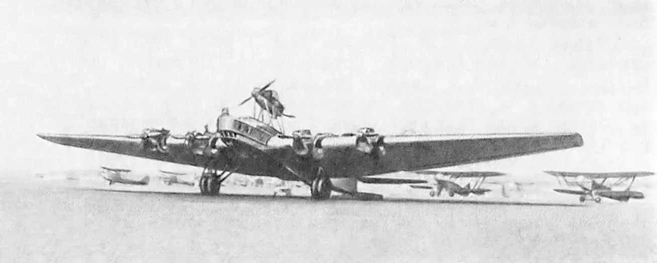 ANT-16 bombardıman uçağı