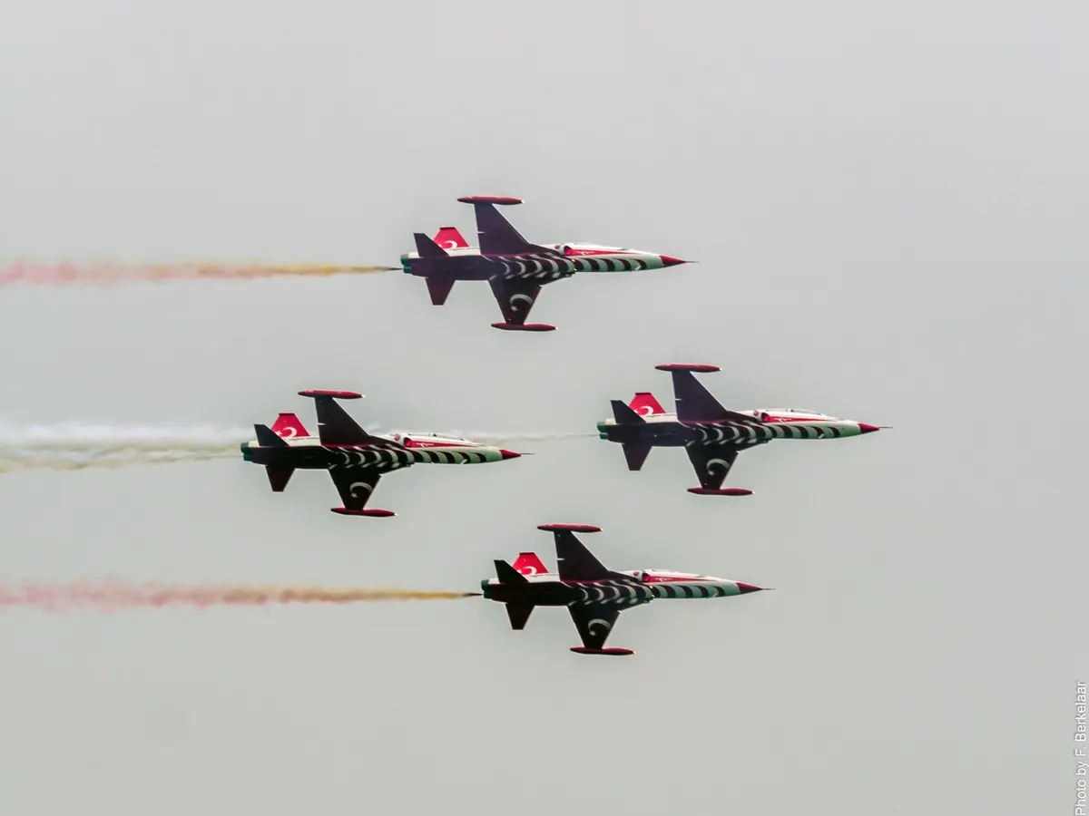 Türk Yıldızları akrobasi timinin F-5 uçakları