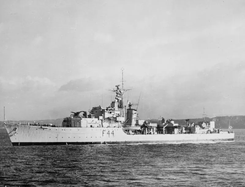 Type 16 fırkateyna