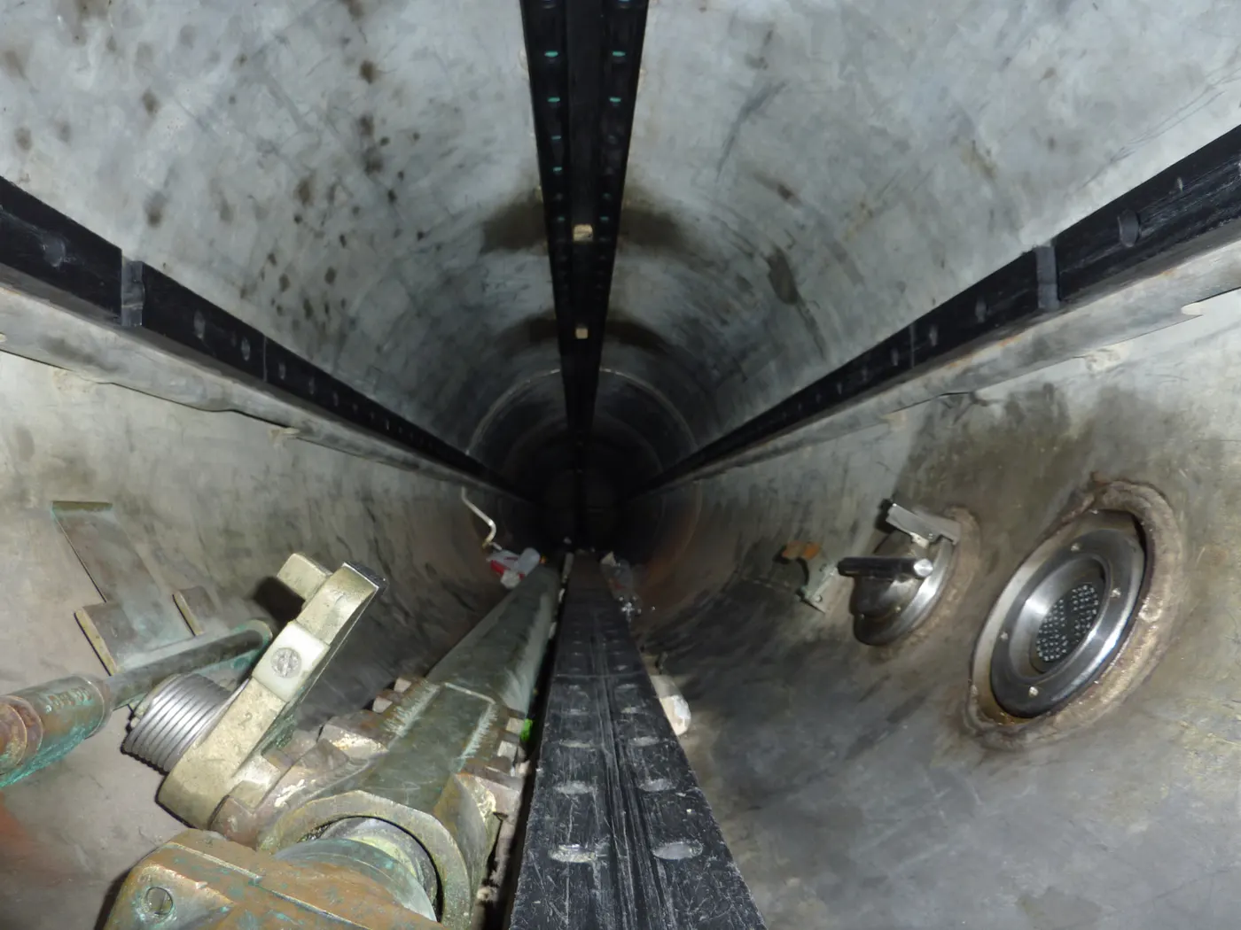 Type-E submarine