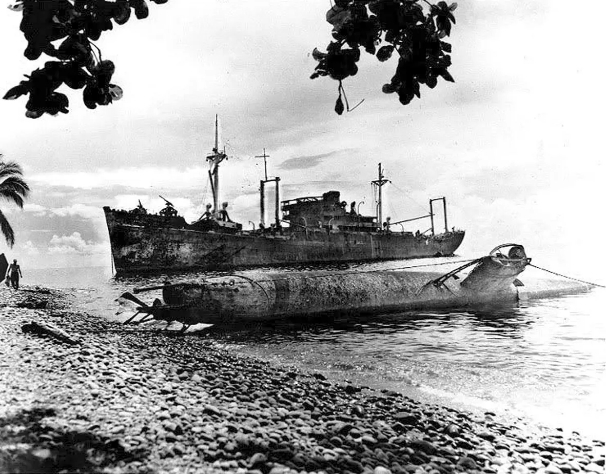 Type F submarine