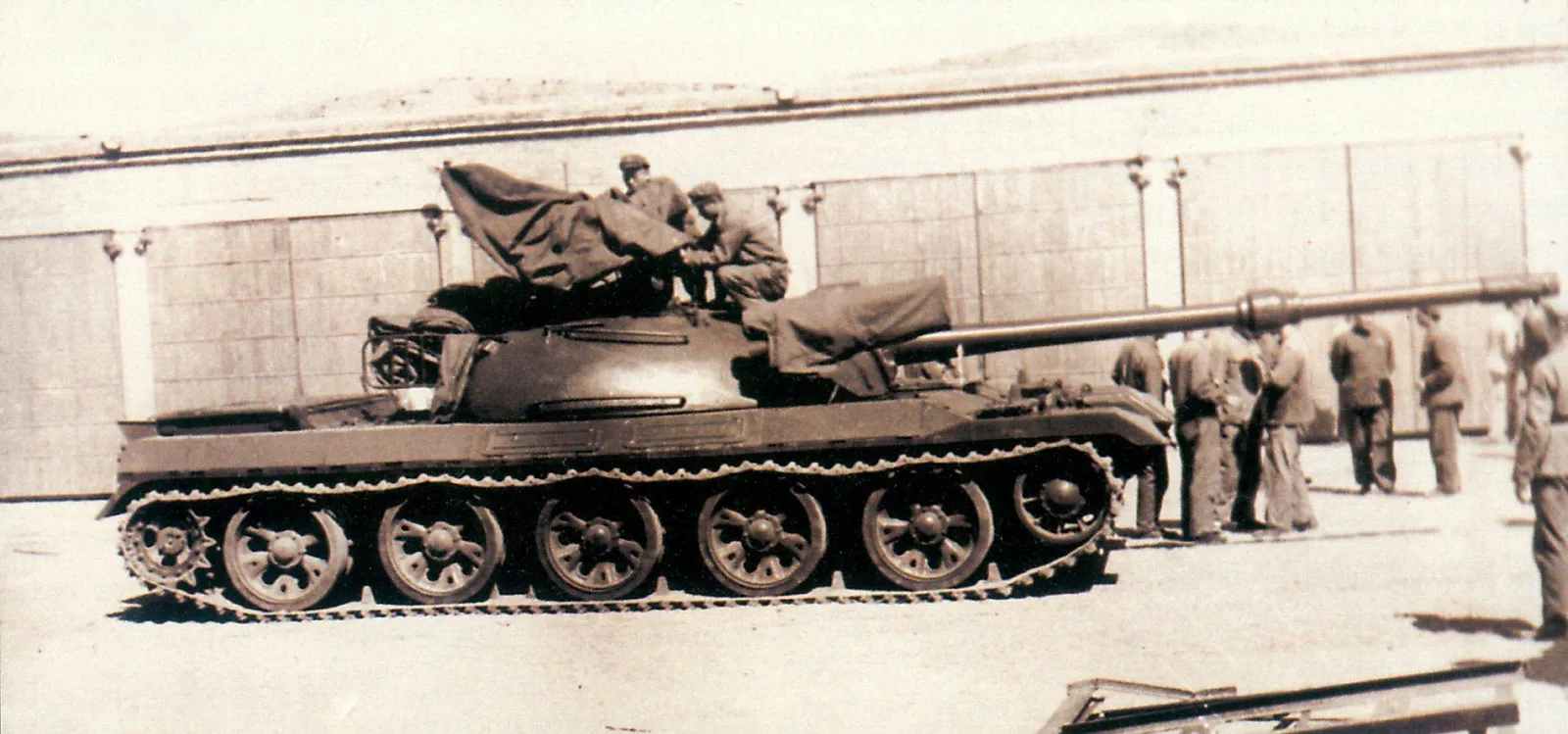 WZ-122 Tank