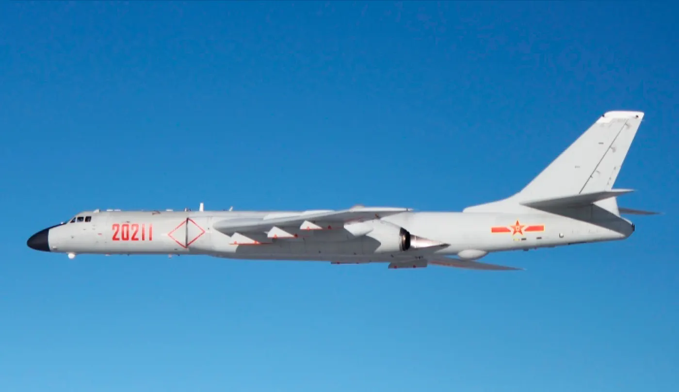 H-6 bombardıman uçağı