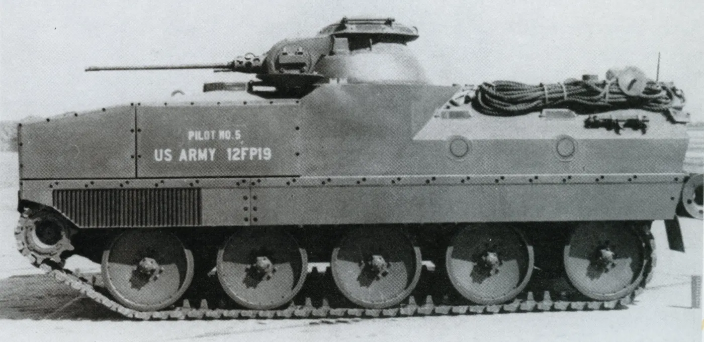 XM701