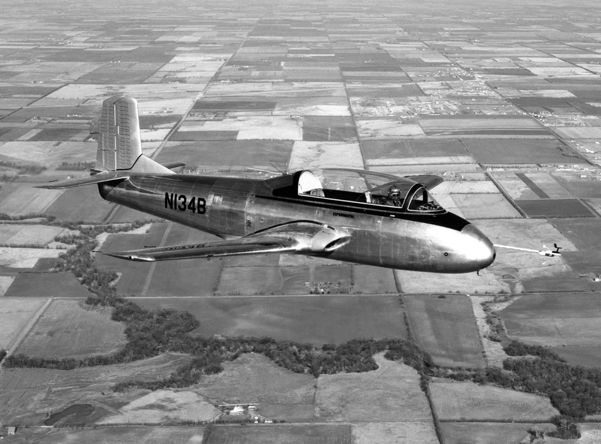 Beechcraft Model 73 Jet Mentor single-engine jet trainer prototype