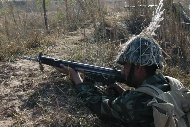 Pakistan Army soldier carrying a G3 battle rifle