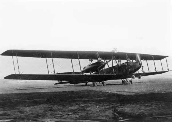R.V ağır bombardıman uçağı