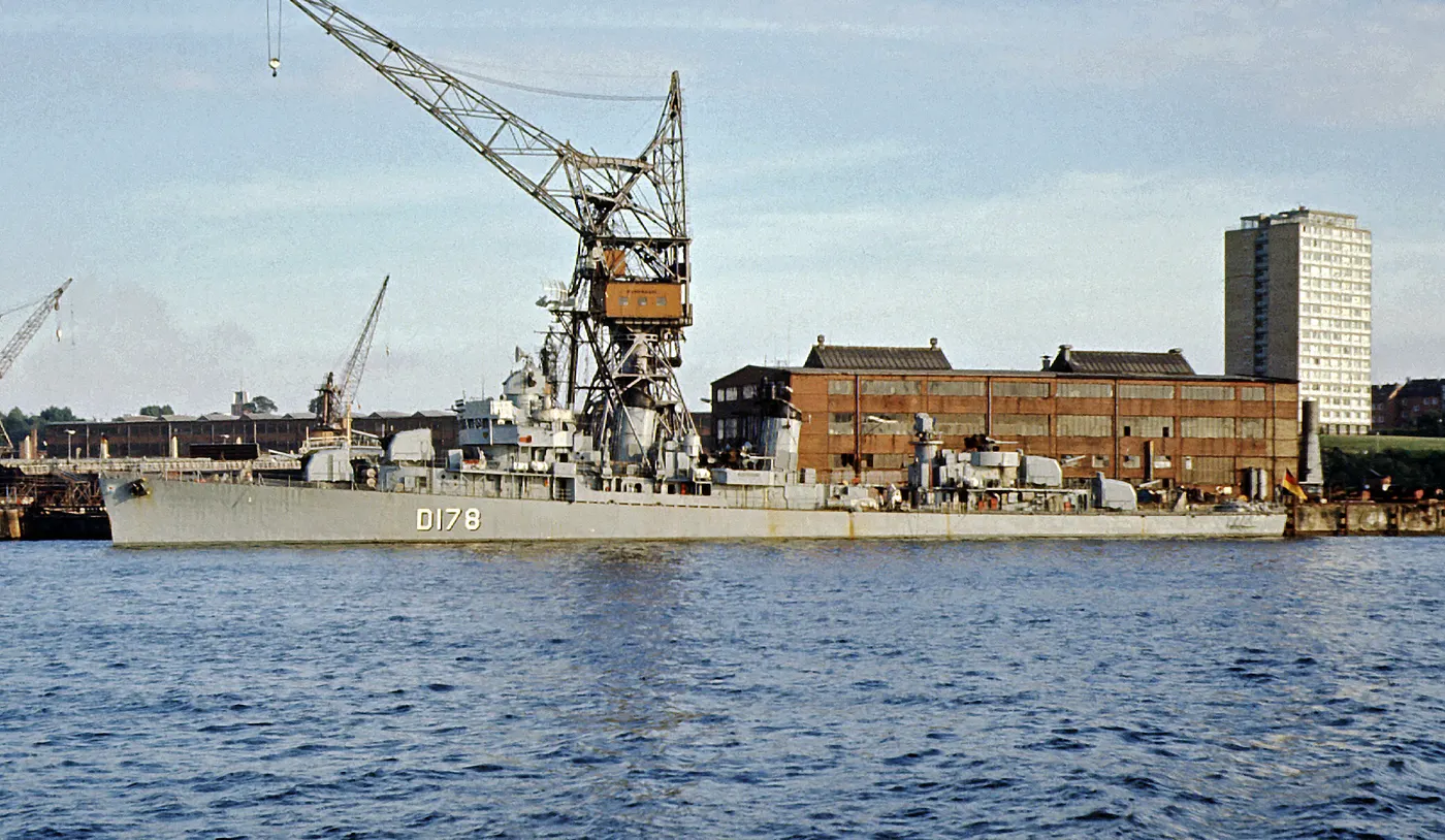 Zerstörer 1-class destroyer