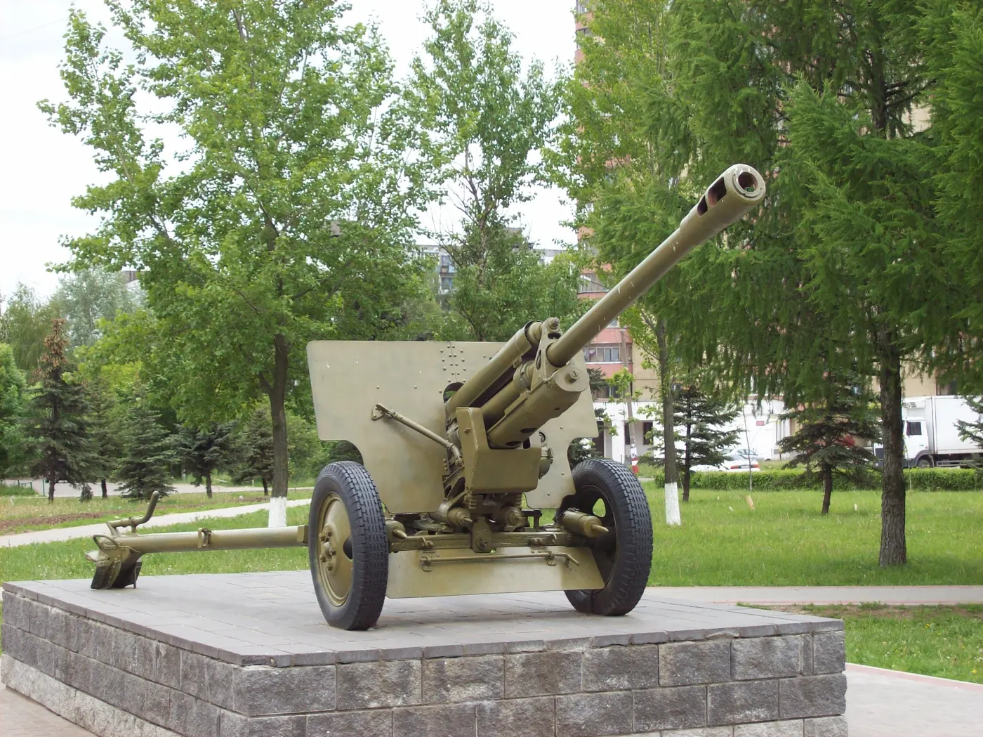 ZiS-3
